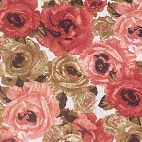 Women’s Charter Club Petite Medium Knit Shirt Long Sleeve Pink Roses Flowers - Picture 2 of 8